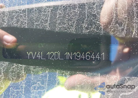 2022 Volvo Xc60 B5 Inscription from USA, damaged, VIN YV4L12DL1N1946441
